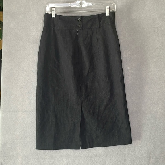 Banana Republic Women's Wool + Elastane Pin Stripe Pencil Skirt Black Size 6 - Picture 2 of 7